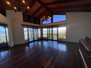 Se vende casa en San Antonio Escazú 22-1461 en San Antonio, Escazú, San José — $550,000 - Foto 4 de 24