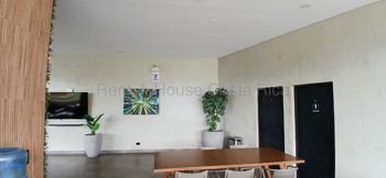 Alquiler de casa moderna en condominio en Guachipelín de Escazú #27-815 GS - Foto 2 de 3