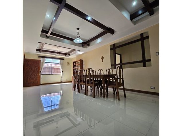 Casa en venta en Santo Domingo de Heredia, una planta, 5PJG10007537 in Santo Tomás, Santo Domingo, Heredia — ₡ 142 000 000