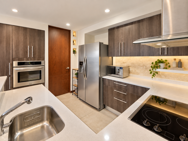 Venta de Apartamento en Distrito 4, San Rafael, Escazú in San Rafael, Escazú, San José — $312,000 - Photo 3 of 22