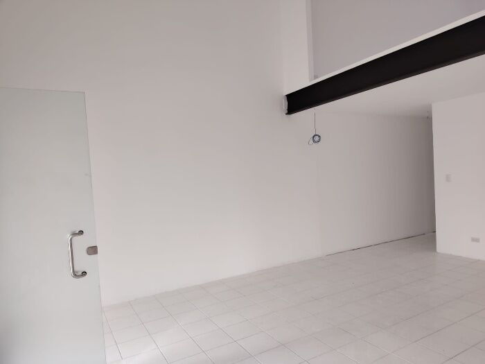 ALQUILER DE LOCAL, SAN JOSE, GUACHIPELIN - 9588627 in Escazú, San José — $1,716