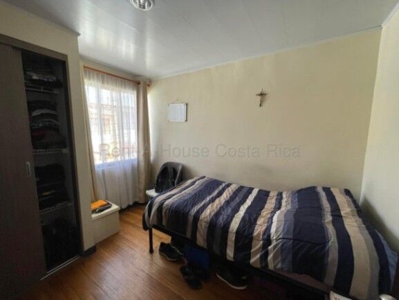 Venta de Casa en Zapote, San José. RAH 26-1913 en Zapote, San José — ₡ 76 500 000