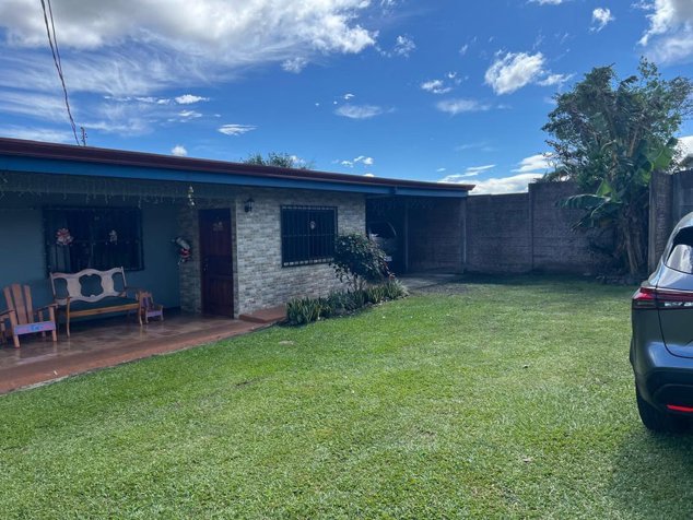 CASA EN VENTA EN GRECIA ALAJUELA in Puente De Piedra, Grecia, Alajuela — ₡ 190 000 000