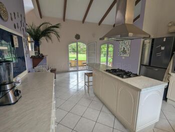 Venta de  exclusiva propiedad ubicada en Sta Ana Uruca 26-2053 en Uruca, Santa Ana, San José — $900,000 - Foto 5 de 11