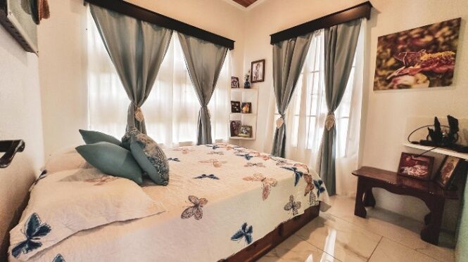 Casa en venta en Pérez Zeledón con amplio terreno con hermosas vistas  #26-985 GS en El General, Pérez Zeledón, San José — $560,000