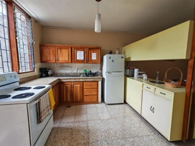 Venta de Hotel en El Centro de Alajuela. RAH 26-2170 in Alajuela — ₡ 230 000 000