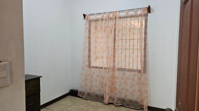 Venta de Casa en Goicoechea, San José. en Mata de Plátano, Goicoechea, San José — ₡ 77 000 000