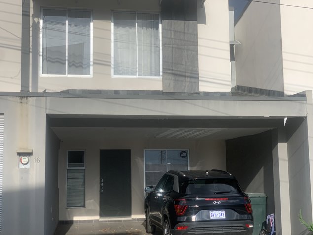 REMATE BANCARIO SE VENDE CONDOMINIO MONTES DE OCA SABANILLA en Sabanilla, Montes De Oca, San José — $146,690 - Foto 3 de 13