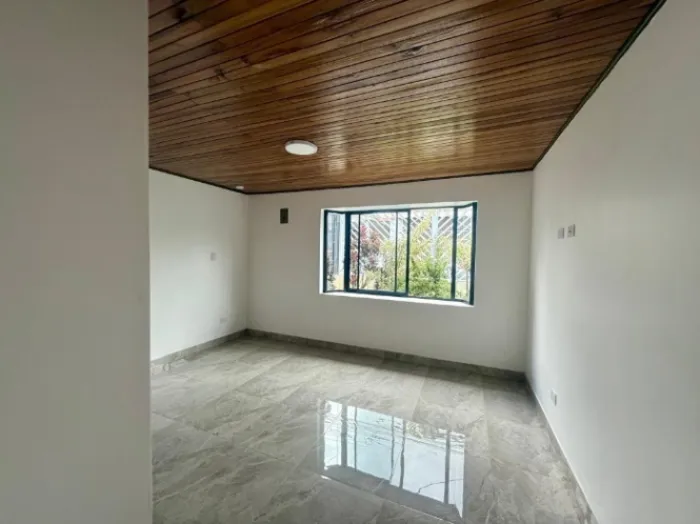 Casa de 306m2 venta Mercedes Norte de Heredia en Mercedes, Heredia — $320,000 - Foto 3 de 23