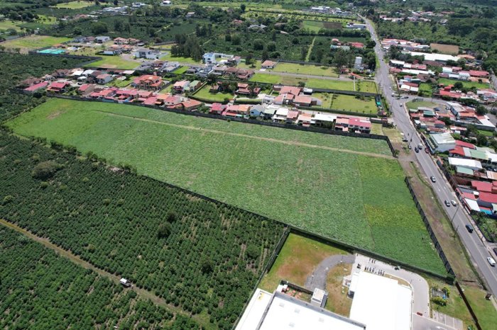 Venta de Terreno Comercial Milla de Oro, Santo Domingo, Heredia (AD) in San Vicente, Santo Domingo, Heredia — $7,020,000
