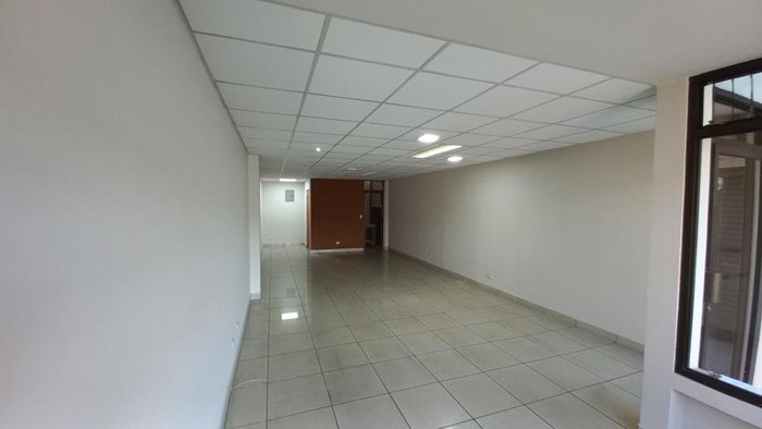 Edificio comercial Venta Guadalupe en Guadalupe, Goicoechea, San José — $320,000