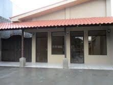 Alquiler de locales comerciales, alto tránsito y seguros. en Santiago, San Rafael, Heredia — ₡ 405 000