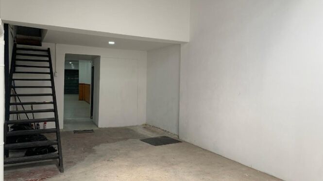 Alquiler de Amplio Local Comercial en San José / Mls. 26-1198 OFC JB in Catedral, San José — $4,000