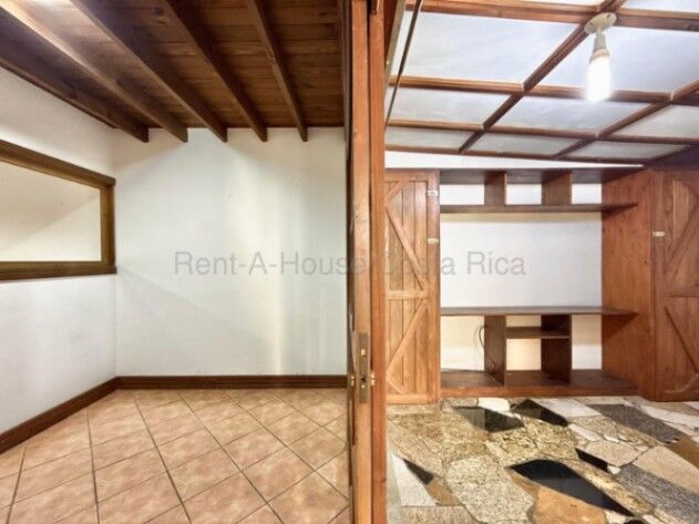 Venta de Casa en San Francisco de Heredia. RAH 26-1661 en San Francisco, Heredia — ₡ 120 000 000