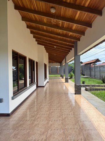 Spacious House for Rent in Villa Margarita, Ángeles de Atenas en Mercedes, Atenas, Alajuela — ₡ 650 000 - Foto 2 de 12