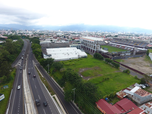 Se vende Terreno en Tibas, San José para Desarrollo in San Juan, Tibás, San José — $2,565,300