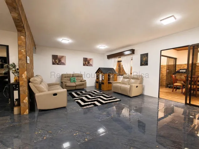 Luxury House for Sale in Francosta Condominium | 3 Levels and Garden in San Pablo, Heredia — ₡ 165 000 000 - Photo 3 of 20