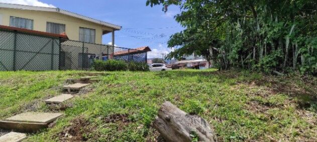 Venta de Amplio Lote de Terreno en Heredia / Mls. 26-705 OFC JB in Heredia — $750,000