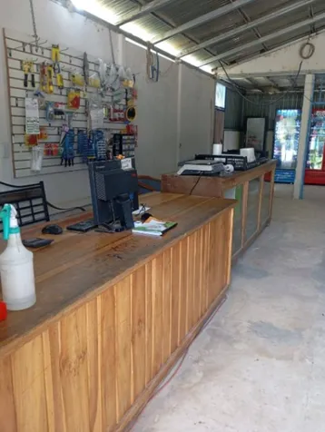 Mixed-use property for sale: commercial space + residence in a high-traffic area – Valle de la Estrella in Valle La Estrella, Limón — ₡ 400 000 - Photo 3 of 7