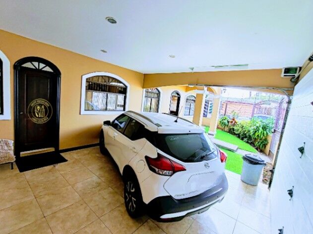 😍 Venta de Hermosa y Amplia Propiedad en Residencial Lankester Dulce Nombre, Cartago in Paraíso, Cartago — ₡ 92 000 000