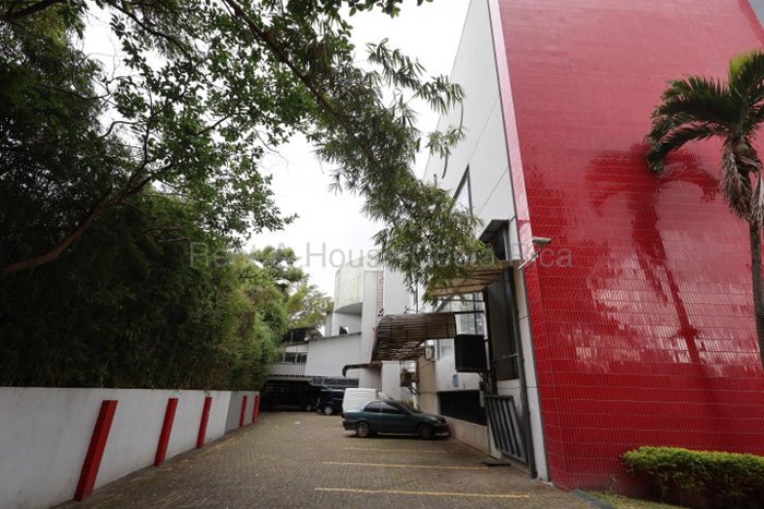 Venta de Excelente Edificio Comercial en Curridabat / Mls. 26-1612 OFC JB in Curridabat, San José — $4,900,000 - Photo 3 of 10