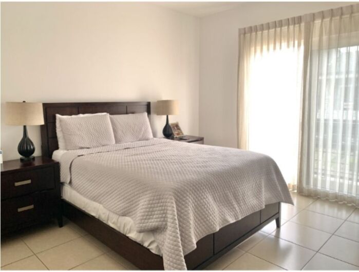 ALQUILO CASA DE 2 PLANTAS EN ESCAZÚ, SAN JOSÉ. en Escazú, San José — $1,750