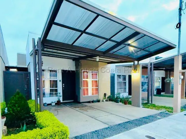 Venta de Casa en El Guarco-Tobosí. RAH 27-243 en Tobosi, El Guarco, Cartago — ₡ 72 000 000