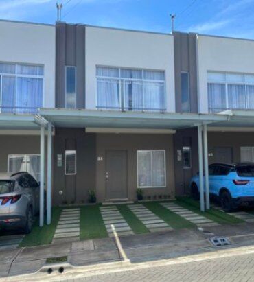 Venta de Casa en Montes de Oca, San José. RAH 26-1005 in San Rafael, Montes De Oca, San José — $170,000