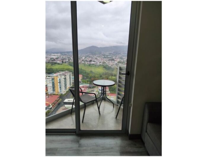 VENDO APARTAMENTO EN TORRE SECRET-SABANA. en Carmen, San José — $130,000