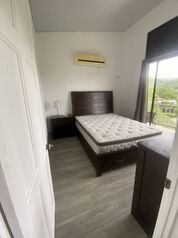 🏡 Apartamento amueblado en alquiler | Playa Hermosa, Costa Rica | Julio 2026 en Jacó, Garabito, Puntarenas — $950 - Foto 4 de 26