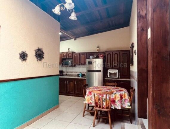 MLS-26-2204 KQ VENTA CASA SAN FRANCISCO HEREDIA CONTACTENOS AL # 88987222 en San Francisco, Heredia — ₡ 118 000 000