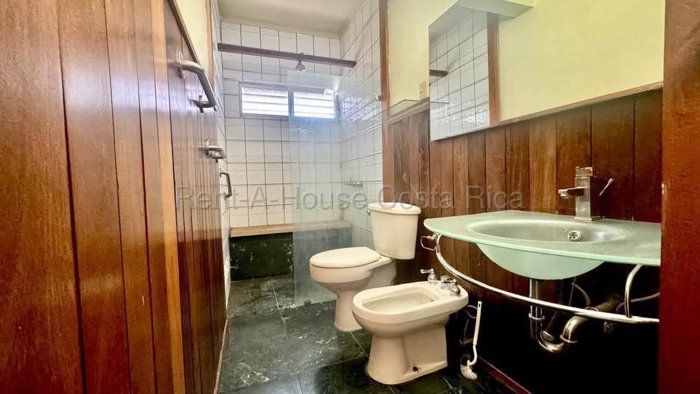 APARTAMENTO EN VENTA CERCA AL CARIARI COUNTRY CLUB in La Asunción, Belén, Heredia — $208,700 - Photo 3 of 9