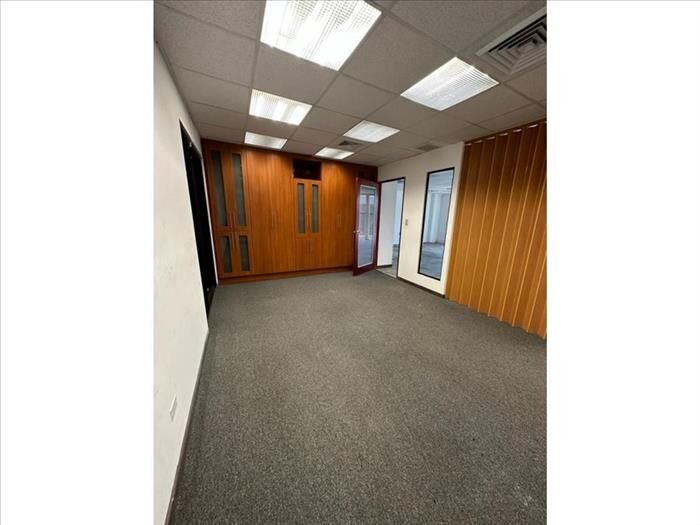 ALQUILER DE OFICINA, SAN JOSE, ESCAZU, CONDOMINIO TRILOGIA en Escazú, San José — $1,576