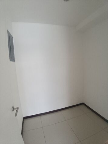 Venta de Apartamento #26-1993 en Uruca, San José — $175,000
