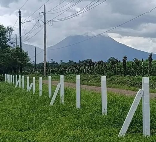 Lotes financiados y con Vista al Volcán ☎️ 8751-4191 a 18min de La Fortuna in La Fortuna, San Carlos, Alajuela — ₡ 30 000 000