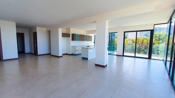 Venta de apartamento en torre en San Rafael Escazú en San Rafael, Escazú, San José — $350,000 - Foto 2 de 11