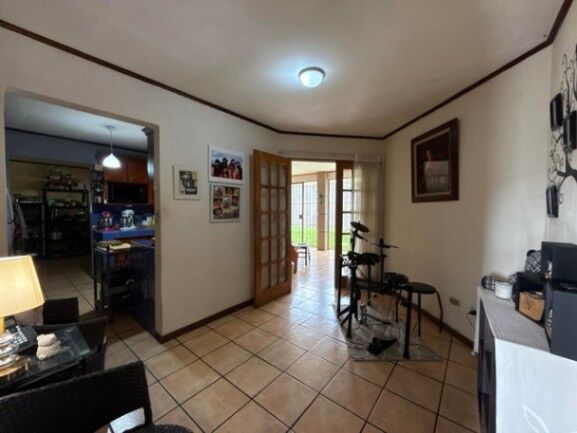 MLS-26-603 KQ VENTA CASA BARVA HEREDIA CONTACTENOS AL # 88987222 en Barva, Heredia — $412,000