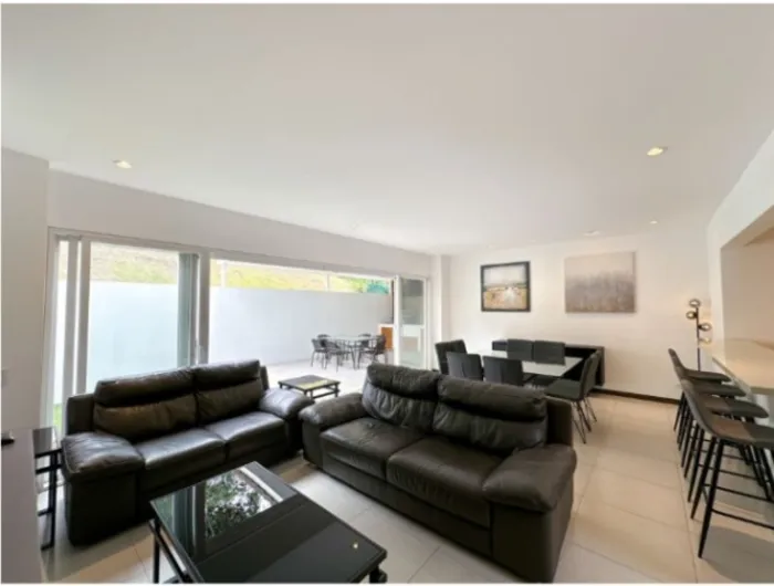 ALQUILER DE CASA EN CONDOMINIO CON LINEA BLANCA ESCAZU en Escazú, San José — $2,700 - Foto 3 de 13