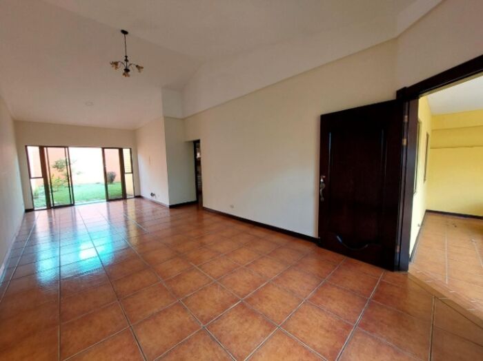 Venta de Casa en Escazû, San José. RAH 25-1807 in Escazú, San José — $260,000