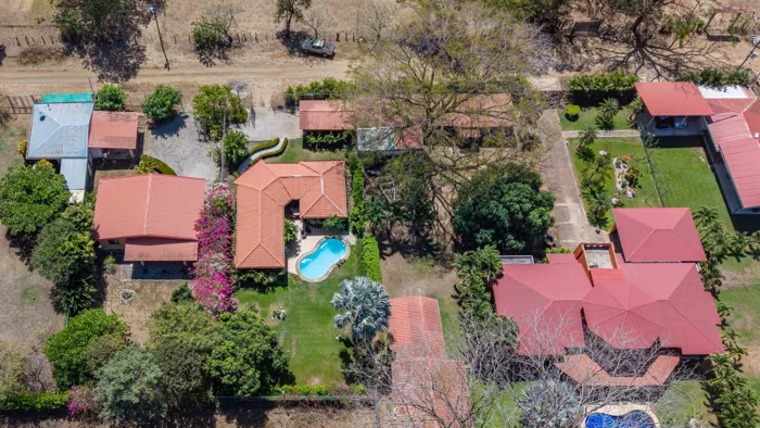 Venta de casa con piscina en Portegolpe, Tempate, Guanacaste (AD) en Tempate, Santa Cruz, Guanacaste — $279,000 - Foto 2 de 16