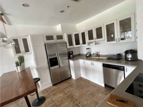 VENTA DE PENTHOUSE AMOBLADO, SAN JOSE, SABANA en Mata Redonda, San José — $295,000