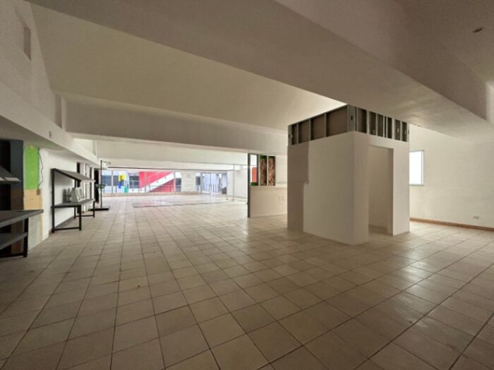 Alquiler de Extensa Oficina en Carmen, San José / Mls. 25-1474 OFC JB in Carmen, San José — $6,015