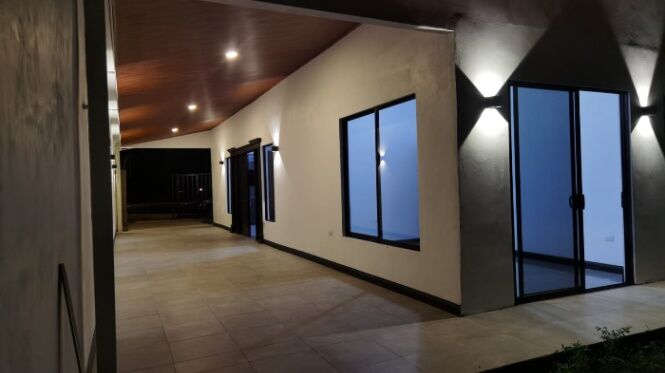 Hermosa Casa en venta en Aguabuena, Coto Brus, Puntarenas — ₡ 48 000 000