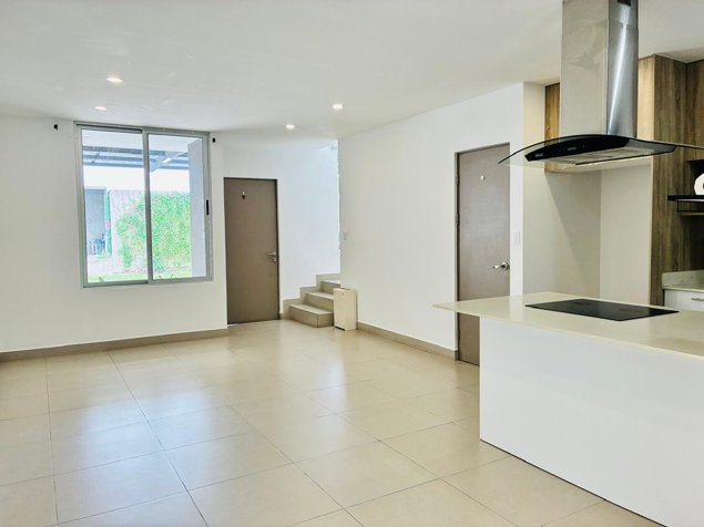 Alquiler Condo Santa Ana | 3 Hab. | 2.5 Baños | Pet Friendly. in Santa Ana, San José — $1,750 - Photo 3 of 14