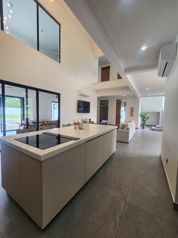 🌴 Casa de Lujo en Alquiler en Punta Leona | Piscina, Jacuzzi en Tárcoles, Garabito, Puntarenas — $3,600 - Foto 3 de 22