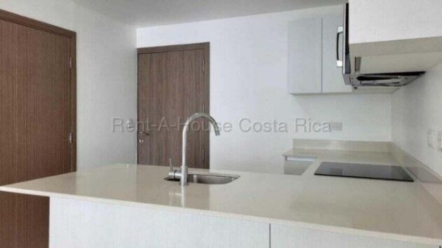 Alquiler de Apartamento en Bambú Rivera, Tibás. RAH 26-1926 en Cinco Esquinas, Tibás, San José — $1,200