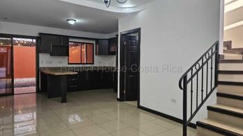 Se alquila casa en Concepción La Unión 27-16 in Concepción, La Unión, Cartago — $1,350 - Photo 5 of 22