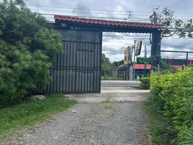 Venta de Propiedad Comercial de Uso de Suelo Mixto en Belén-La Ribera, Heredia. RAH 26-2135 en La Ribera, Belén, Heredia — $1,200,000