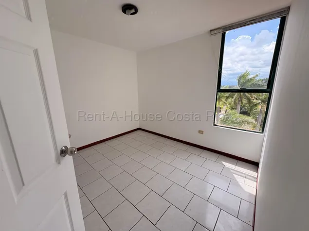 Alquiler de Apartamento en San Rafael de Alajuela con Vista al Lago #27-388 GS en San Rafael, Alajuela — $870 - Foto 3 de 10