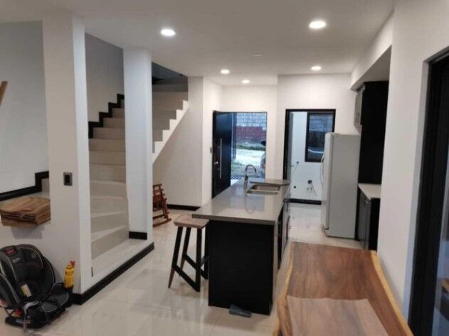 Venta de Casa en Moravia-San Vicente. RAH 25-992 en San Vicente, Moravia, San José — $185,000